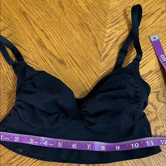 SKIMS Classic Black Bralette - Picture 5 of 9